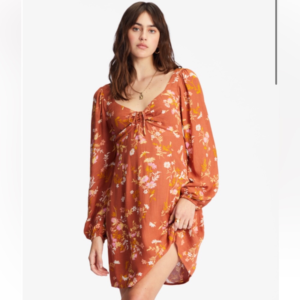 BILLABONG Long Sleeve
Mini Dress in Rust Floral Small Size